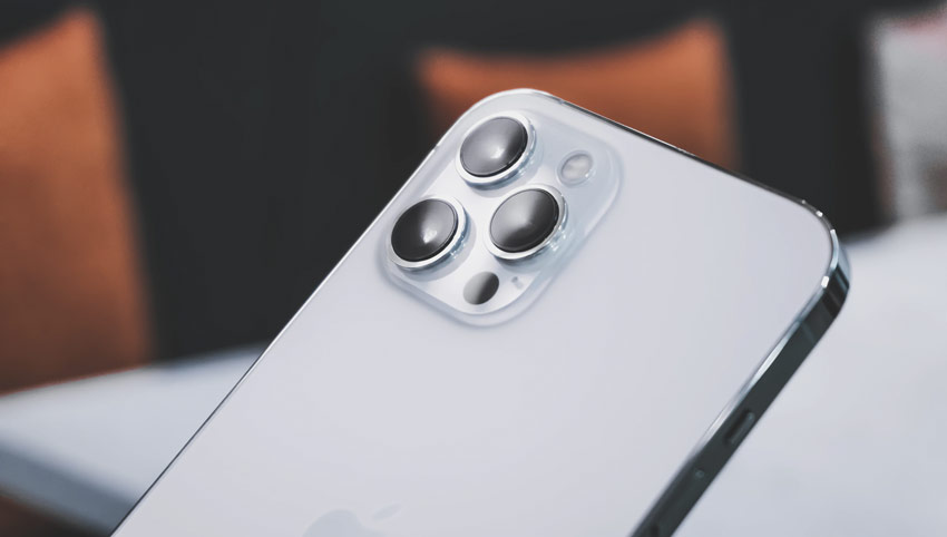 iphone 12 smartphone camera
